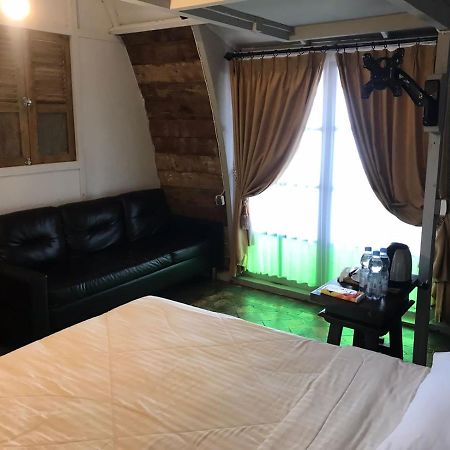Villa Isabella Putri B&B Jepara Zewnętrze zdjęcie