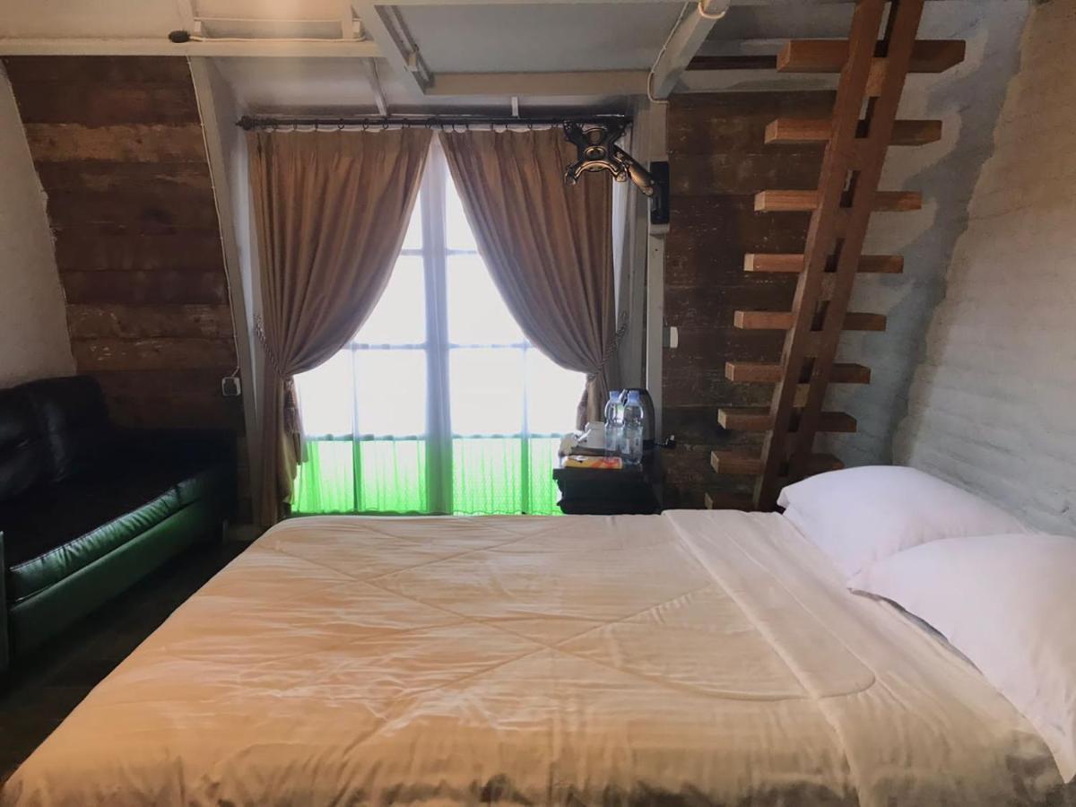Villa Isabella Putri B&B Jepara Zewnętrze zdjęcie